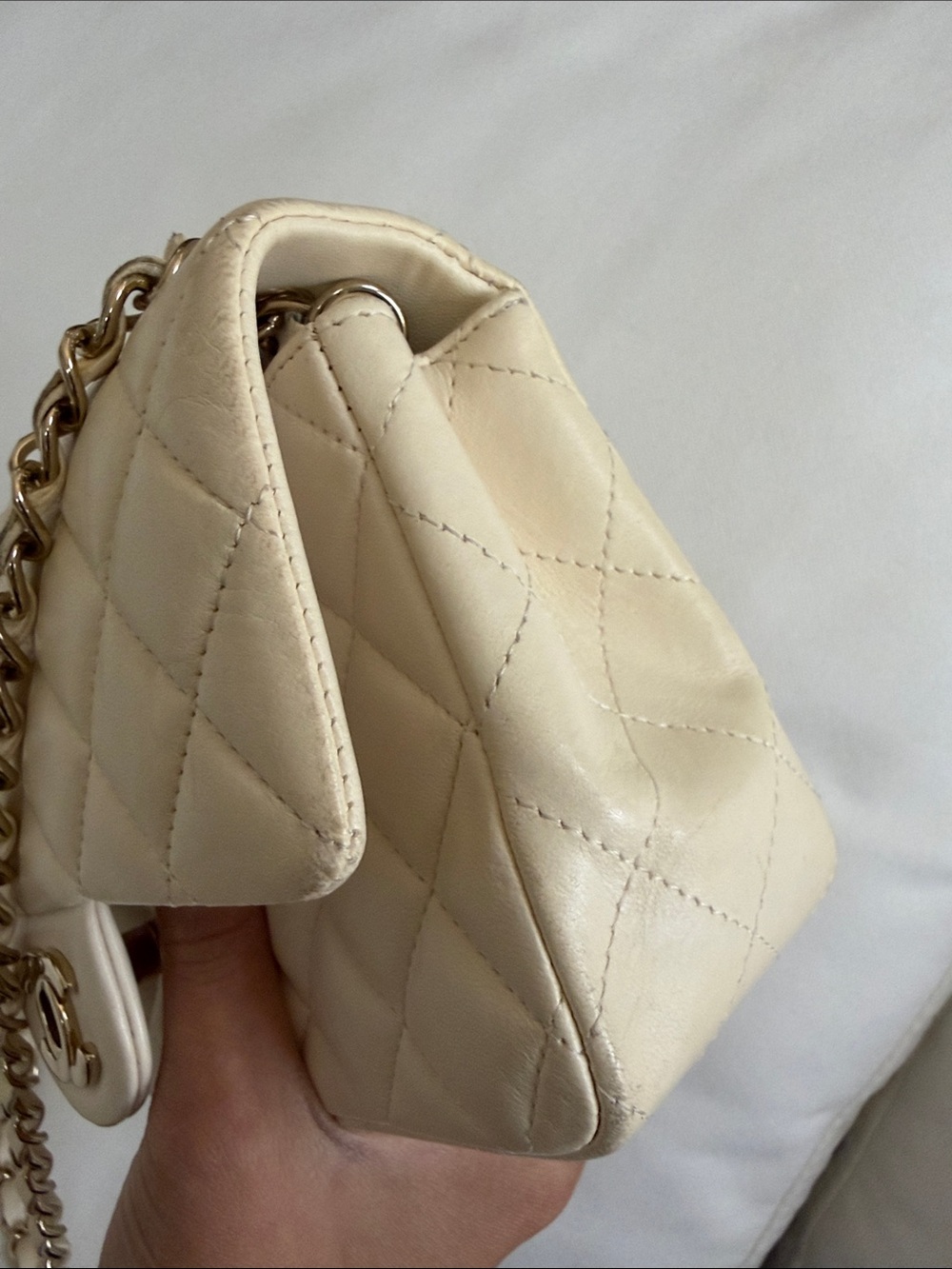 CHANEL White Mini Classic Flap Lambskin - Picture 4 of 16